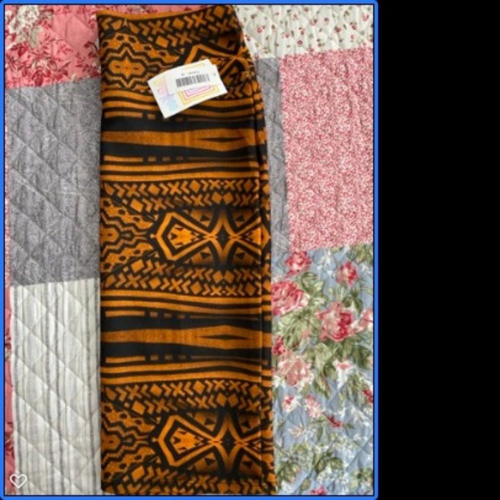 LuLaRoe Cassie Skirt Small-NWT